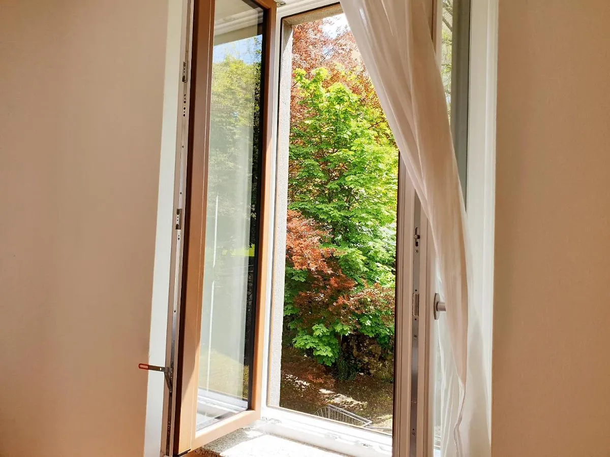Casa Moren Apartment Borno Italia